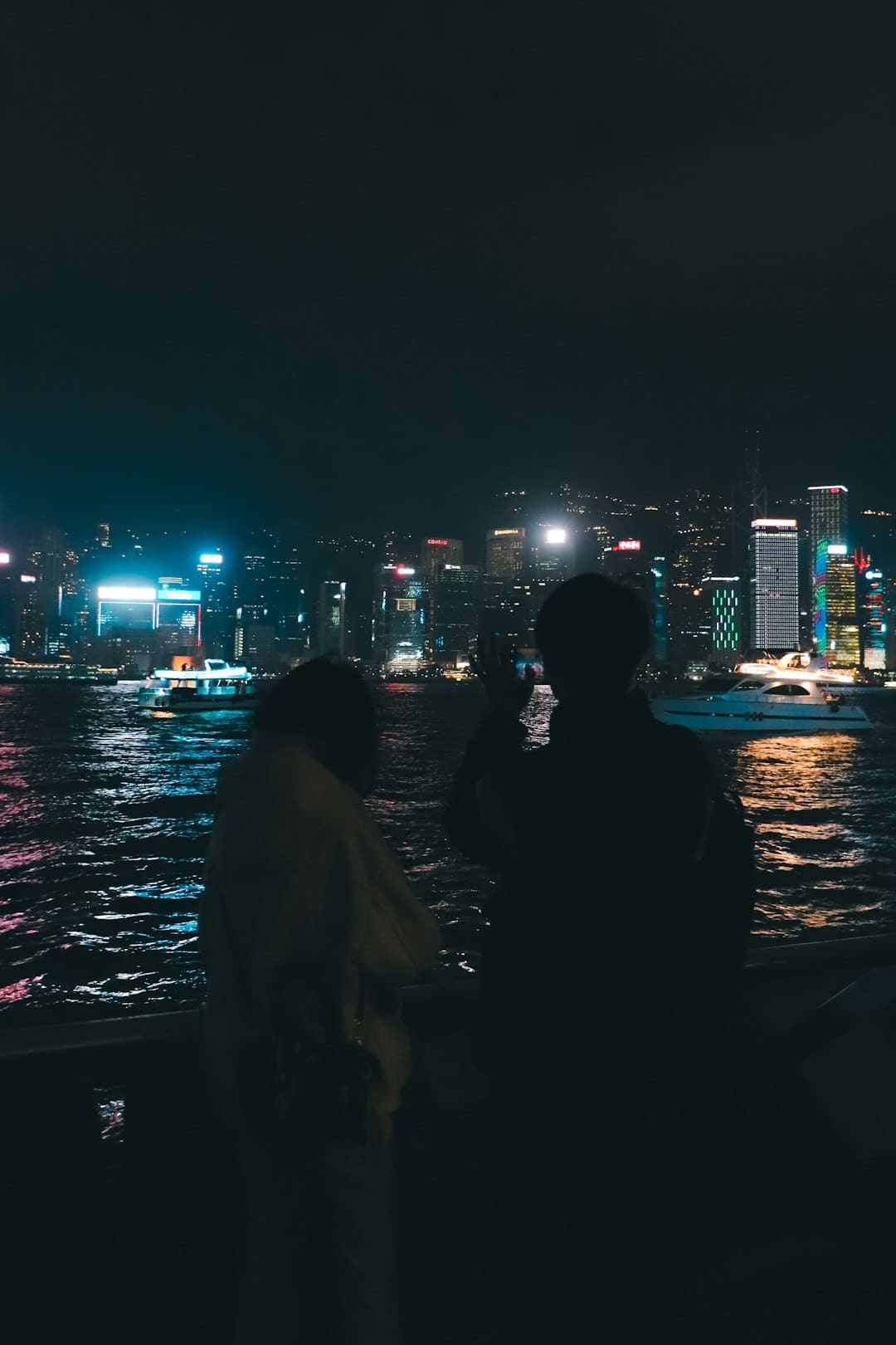 Instagram直播门槛升至1000粉丝：中小创作者与普通用户遭“一刀切”